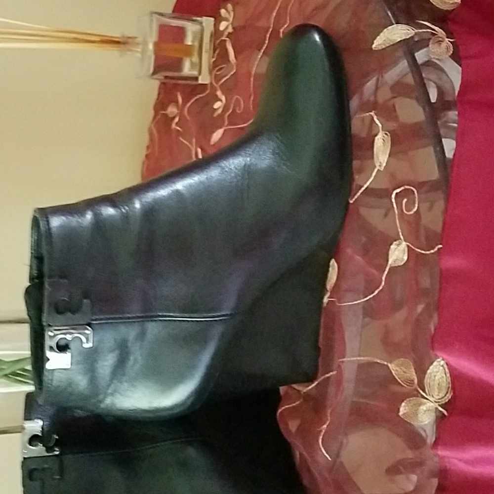Tory Burch shoes